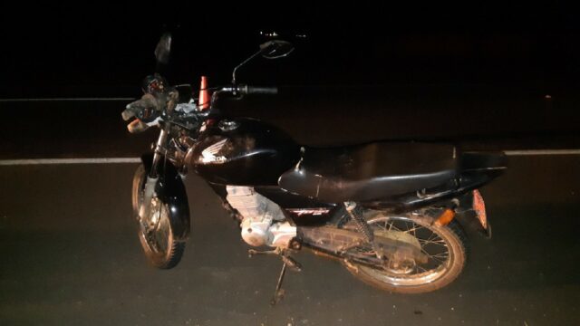 Duas pessoas ficaram feridas em colisão traseira envolvedo motos na BR 050, em Catalão