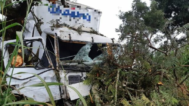 Caminhão envolve em acidente na BR 050, próximo a Campo Alegre de Goiás