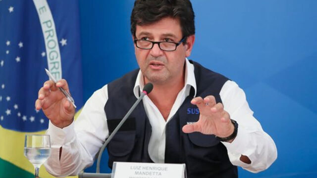 Mandetta é demitido do Ministério da Saúde do governo Bolsonaro