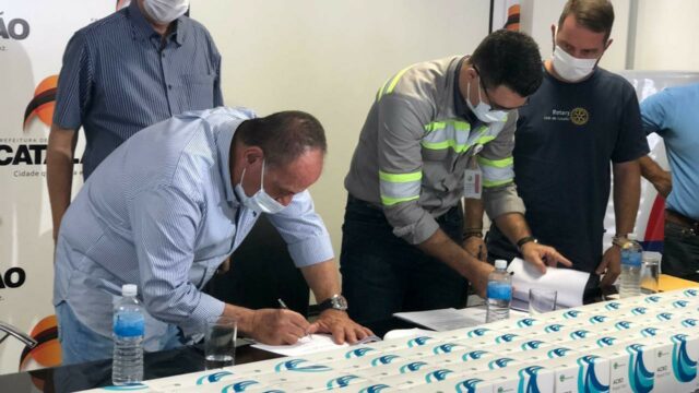 CMOC doa 20 mil kits de testes para identificação do coronavírus para Prefeitura de Catalão