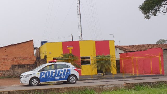 Rádio Top FM tem transmissor furtado e emissora fica fora do ar