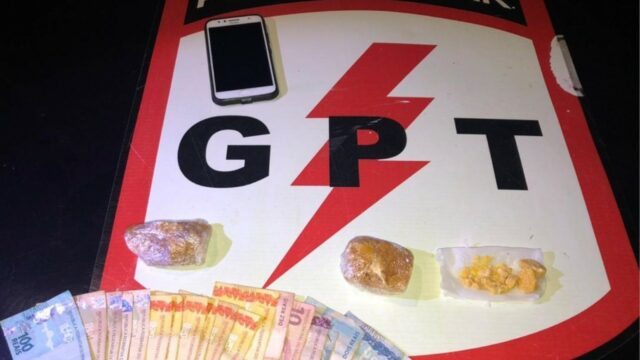 Mulher é presa em flagrante suspeita de comercializar drogas em Catalão