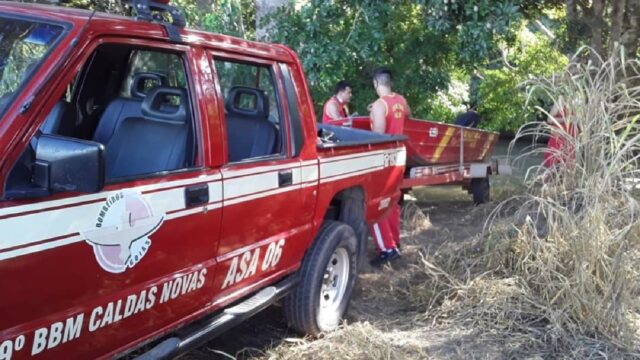 Bombeiros retomam buscas por morador de Caldas Novas que desapareceu no Rio Piracanjuba