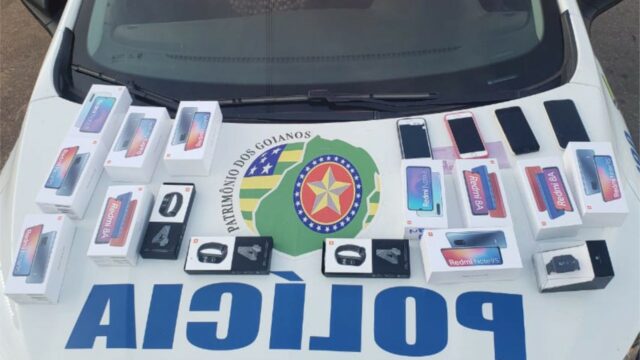 Em Catalão, dois jovens são presos por receptação com de vários celulares roubados em Uberlândia