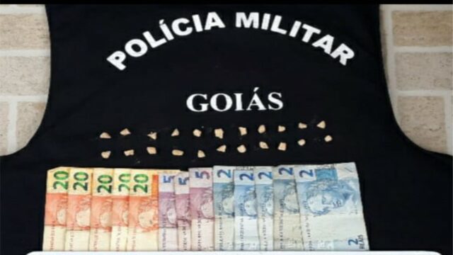Tático Móvel em operação no bairro Vila Cruzeiro, realizaram a prisão de um suspeito por tráfico de drogas