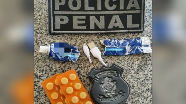 Servidores da UPR de Catalão interceptam carregador para celular escondido em medicamento