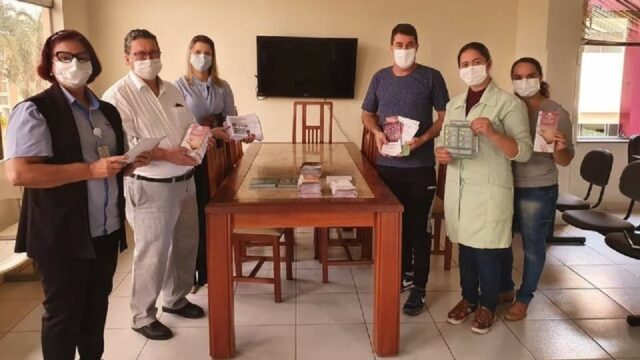 Santa Casa recebe material informativo sobre prevenção a covid-19 da UFCAT