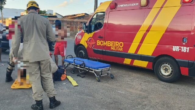 Colisão entre duas motos deixa duas vítimas feridas em Catalão