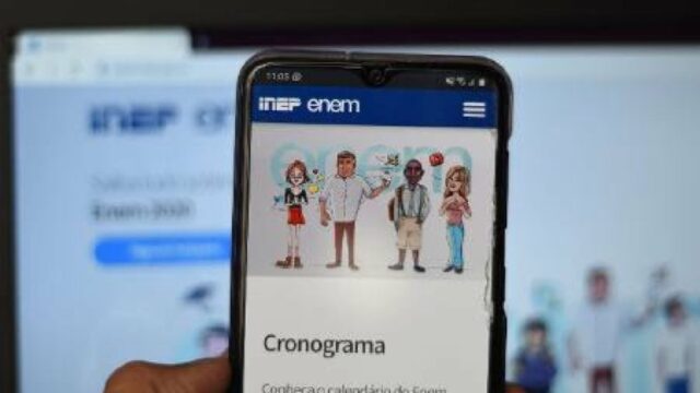 MEC adia Enem 2020, que será realizado em janeiro e fevereiro de 2021