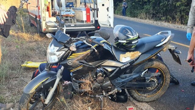 Veículo estoura pneu e causa acidente na GO 330, em Catalão