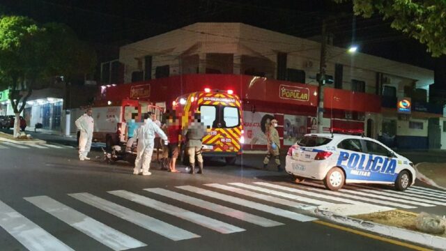 Motociclista colide contra ambulância do SAMU em Catalão