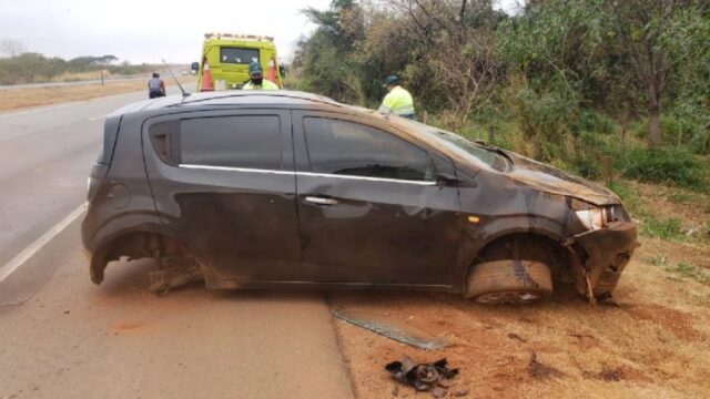Capotamento na BR 050 deixa motorista gravemente ferido, em Catalão