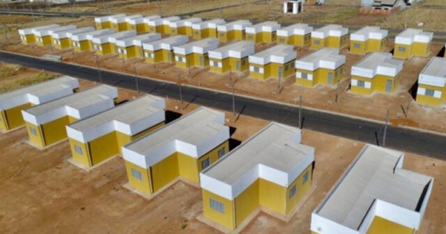 Em Catalão, mais 47 famílias carentes são contempladas com a casa própria