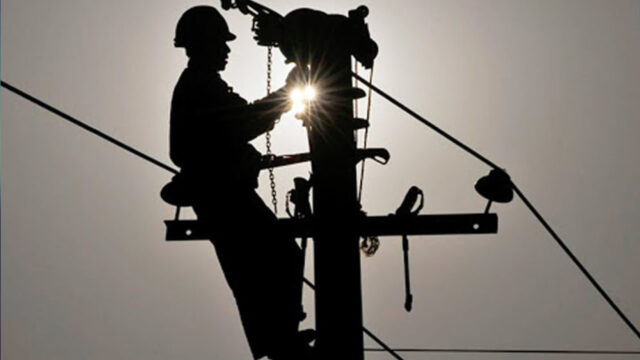 Cabo se rompe e deixa 21 bairros de Catalão sem energia elétrica, diz Enel