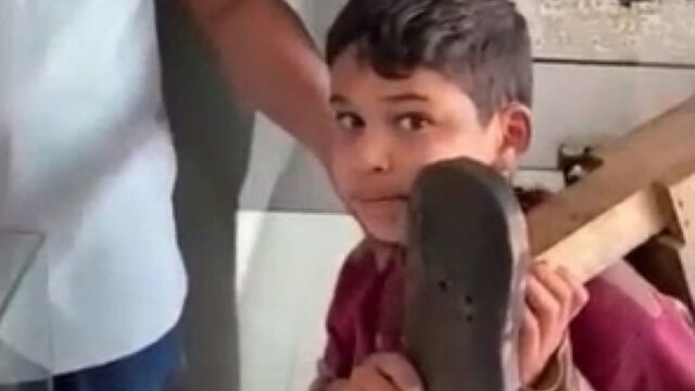 Engraxate de 10 anos compra relógio de presente para o pai em Catalão e vídeo viraliza nas redes