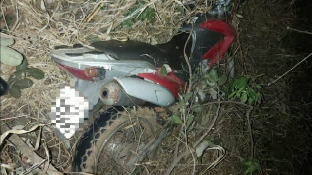 Motociclista fica ferido ao colide em carreta parada na GO-020 em Pires do Rio