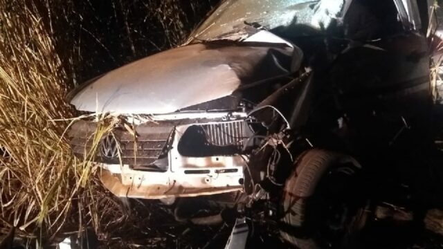 Grave acidente deixa dois feridos na zona rural de Santa Cruz de Goiás