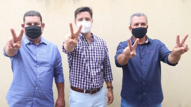 Em Ouvidor: Deputado Estadual Henrique César (PSC) declara apoio aos pré candidatos Cebinha e Nelci (MDB)