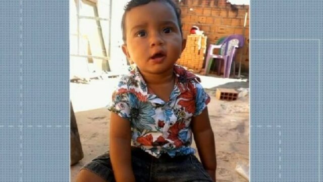 Bebê morre após se afogar em balde enquanto a mãe limpava a casa