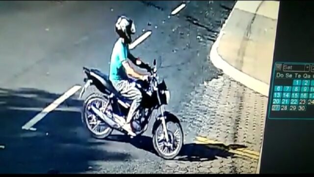 Indivíduo em moto pratica vários assaltos e assusta moradores em Ouvidor