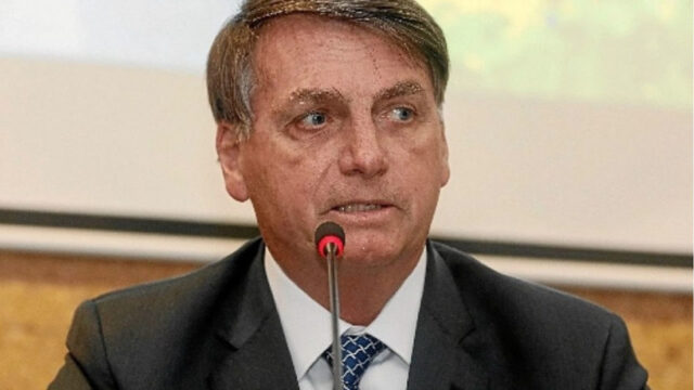 "Deixa a molecada trabalhar" diz Bolsonaro sobre a notificação do MPT-GO a homem que deu relógio para menino que engraxava sapatos em Catalão