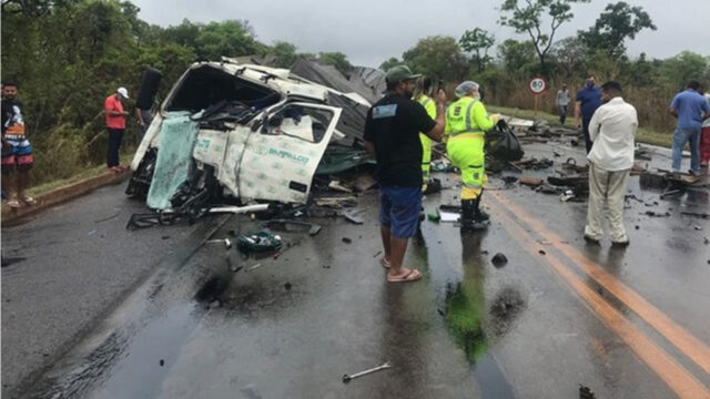 Acidente entre caminhões deixa três mortos na BR-040 em Paracatu