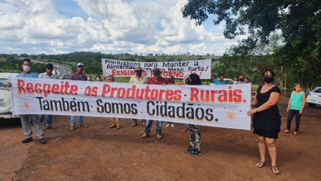 Produtores rurais reivindicam retorno de acesso na BR 050 a região do Mata Cachorro em Cumari