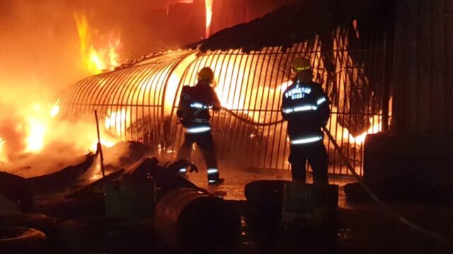 Incêndio destrói borracharia em Catalão