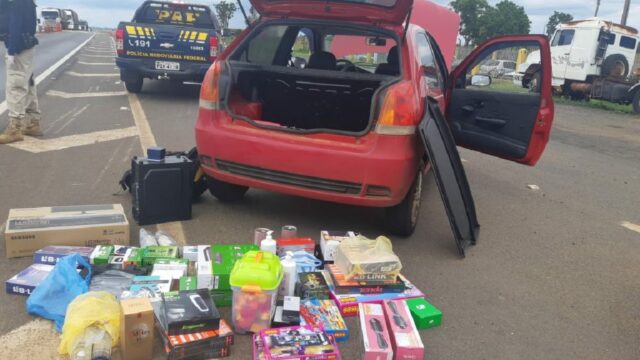 PRF apreende veículo com mercadorias do Paraguai na BR 050 em Catalão