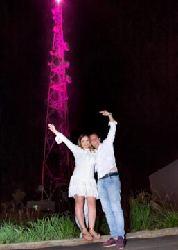 Casal faz chá de revelação diferente e agita a web