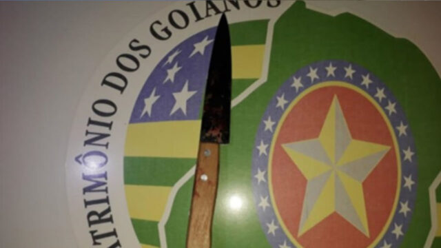 Mãe alcoolizada é presa suspeita de matar filho a facadas que estava deitado na cama, em Anápolis