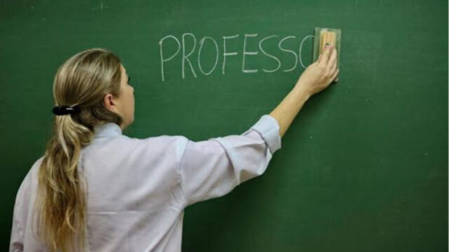 Piso nacional dos professores sobe para R$ 4.420,55