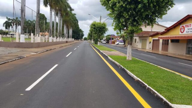 Prefeitura de Ouvidor realiza sinalização das vias públicas do município que receberam recapeamento asfáltico
