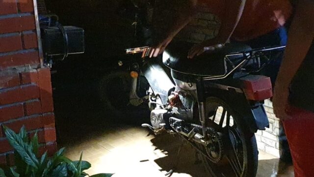 Motociclista fica ferido ao bater em traseira de caminhão parado em Catalão