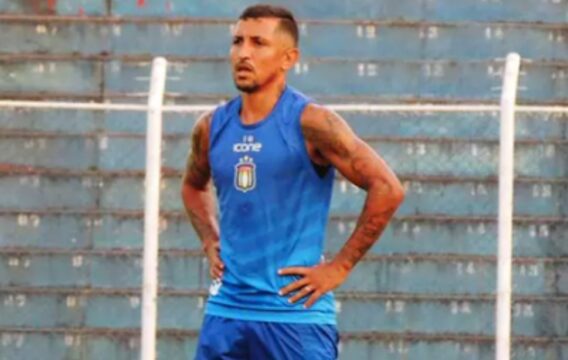 Meia Thiago Potiguar esta acertado com o Leão do Sul