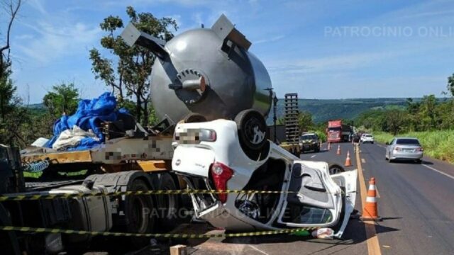 Grave acidente deixa duas pessoas feridas é uma vítima faltal, na BR-365