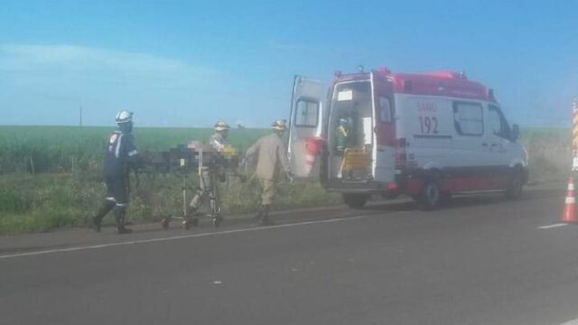 Dois homens ficam gravemente feridos após capotamento entre Morrinhos e Caldas Novas