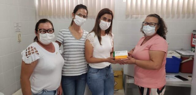 Ouvidor recebe as primeiras doses da vacina contra a covid-19