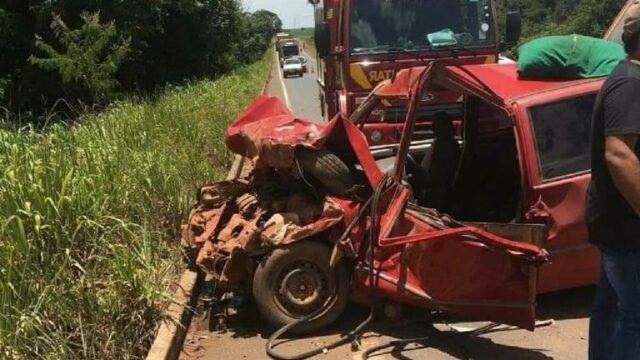 Duas pessoas ficam feridas na GO-436, em Cristalina
