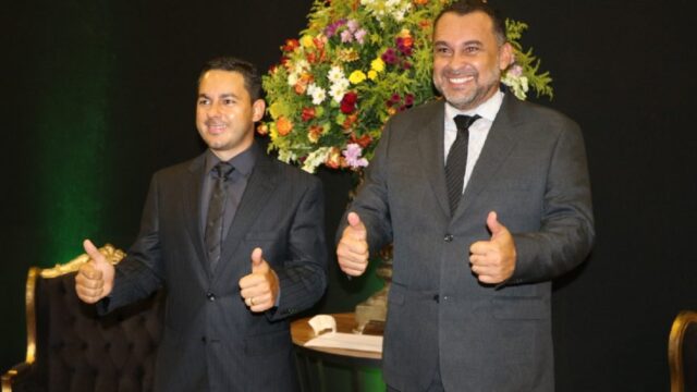 Em sessão solene, prefeito, vice-prefeito e vereadores tomam posse em Três Ranchos