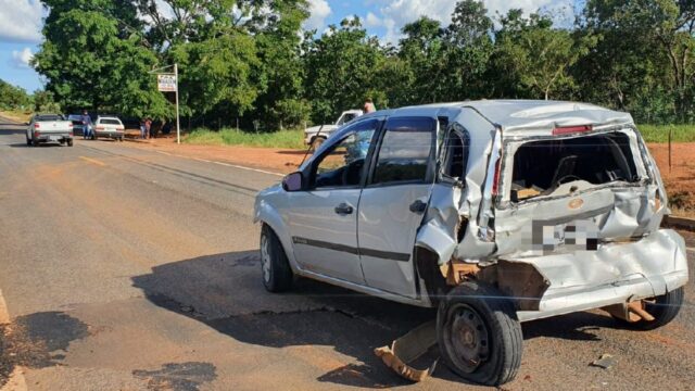 Animais na pista causa acidente envolvendo três veículos na GO-210, em Goiandira