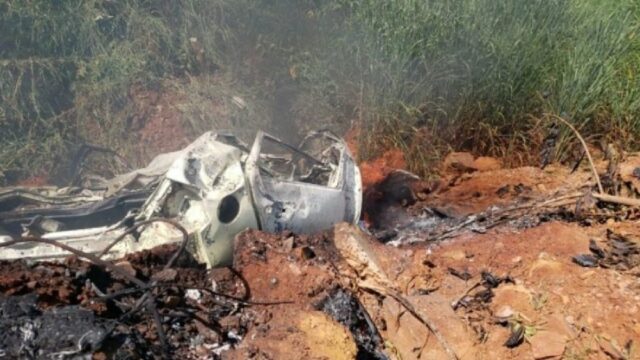 Motorista morre após carro pegar fogo na BR-365 em Uberlândia