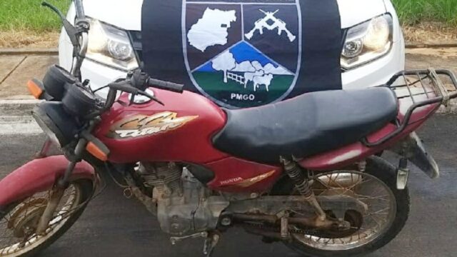 Batalhão Rural recupera veículo com restrição de furto na GO-210, em Corumbaiba