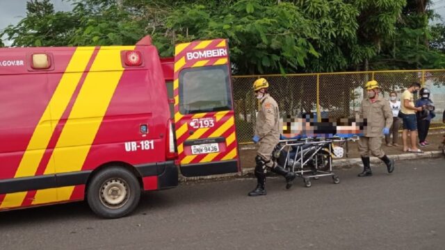 Mulher fica ferida em colisão envolvendo duas motocicletas em Catalão