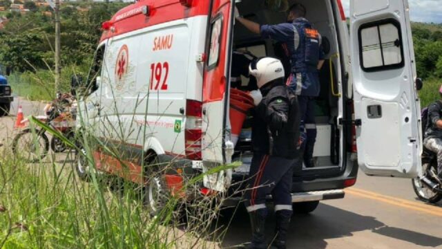 Homem fica gravemente ferido após acidente de moto em Caldas Novas