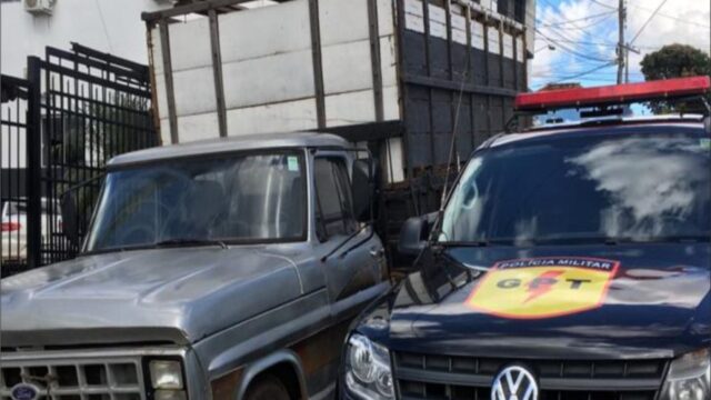 GPT recupera um veículo com restrição de Furto, no bairro Cruzeiro, em Catalão