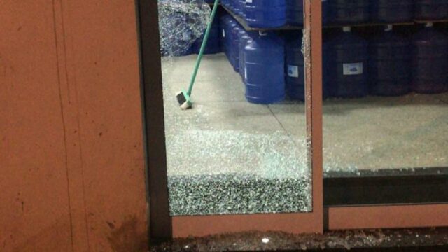 Estabelecimento comercial é alvo de vandalismo e furto na madrugada desta terça, em Catalão
