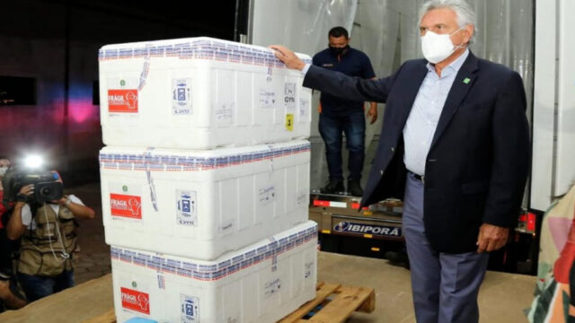 Caiado anuncia ampliação vacinal para idosos entre 80 e 84 anos com aplicação de 67,9 mil doses
