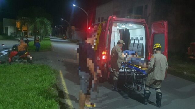 Motociclista fica ferido após bater em caminhão de reboque, em Catalão