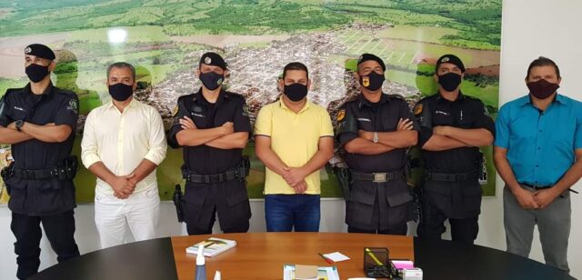 Prefeito Cebinha Nasscimento recebe a visita do Comandante do GPT do 18º Batalhão da Policia Militar de Goiás